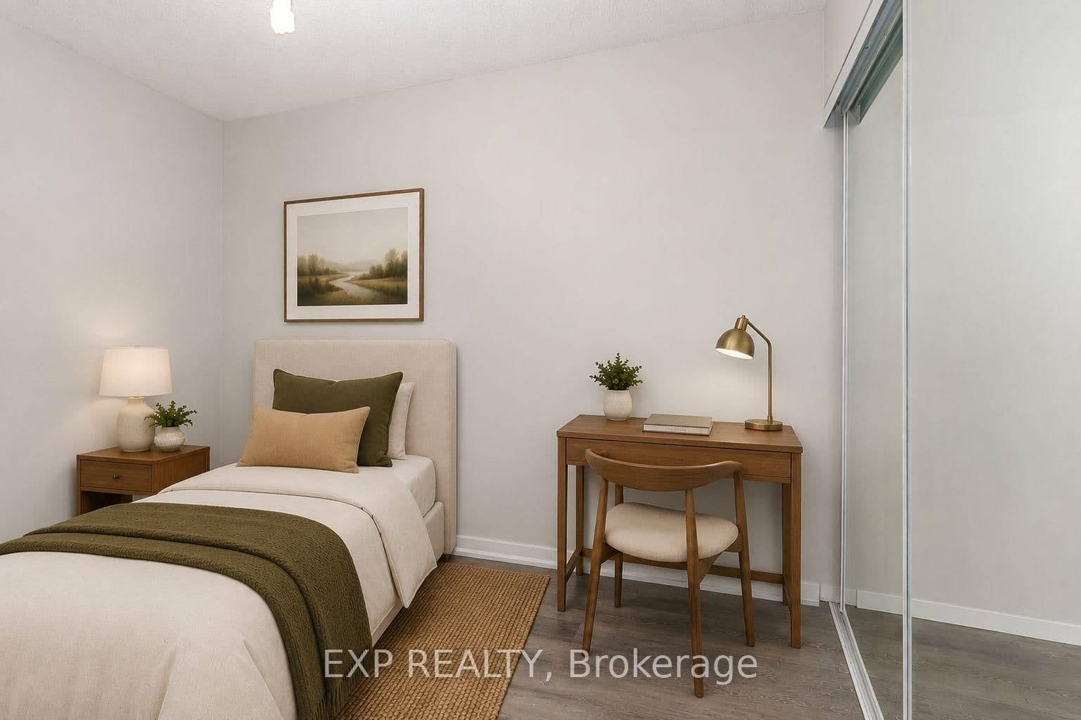 230 King Street, Unit 614 thumbnail 16