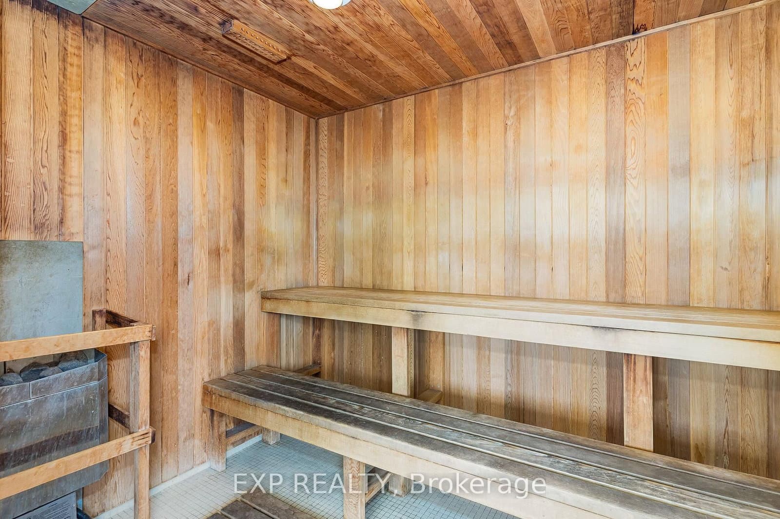 230 King Street, Unit 614 thumbnail 24