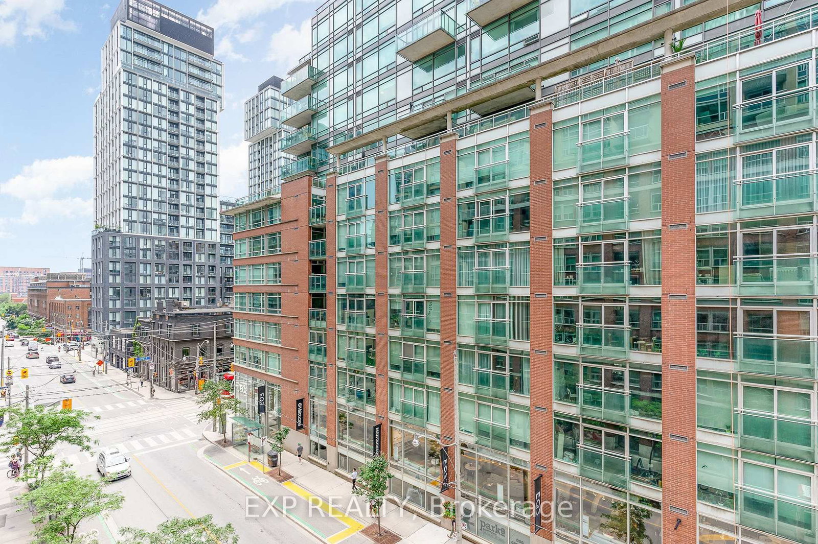 230 King Street, Unit 614 thumbnail 32