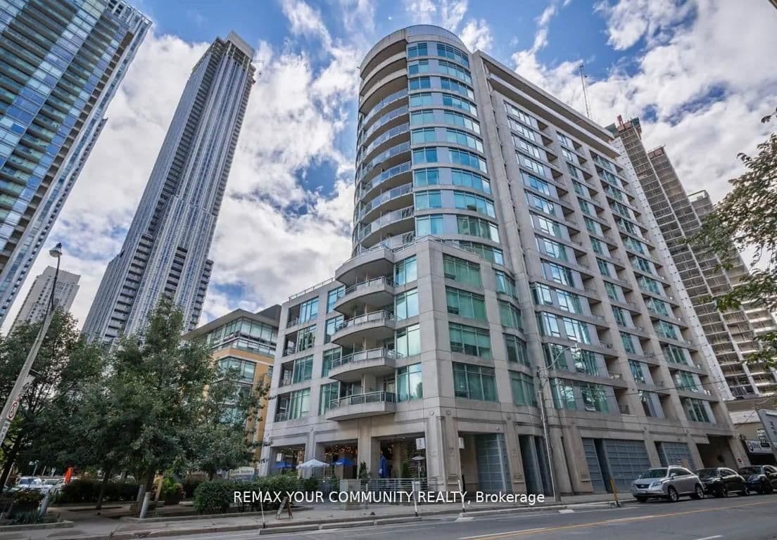 #606 - 8 Scollard Street