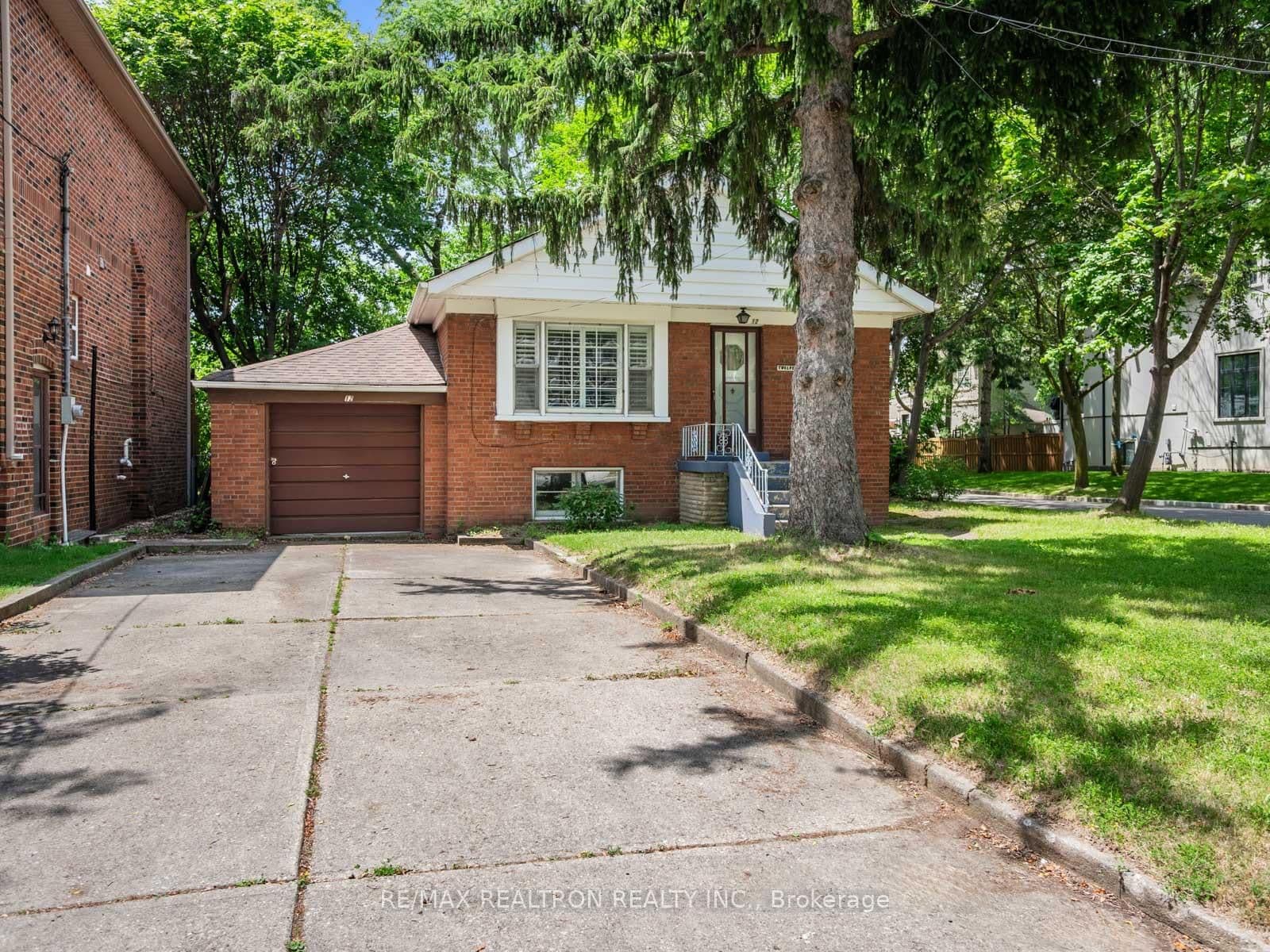 12 Graymar Avenue - Image 1