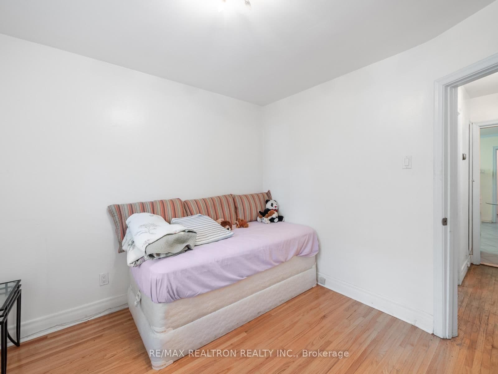 12 Graymar Avenue thumbnail 29