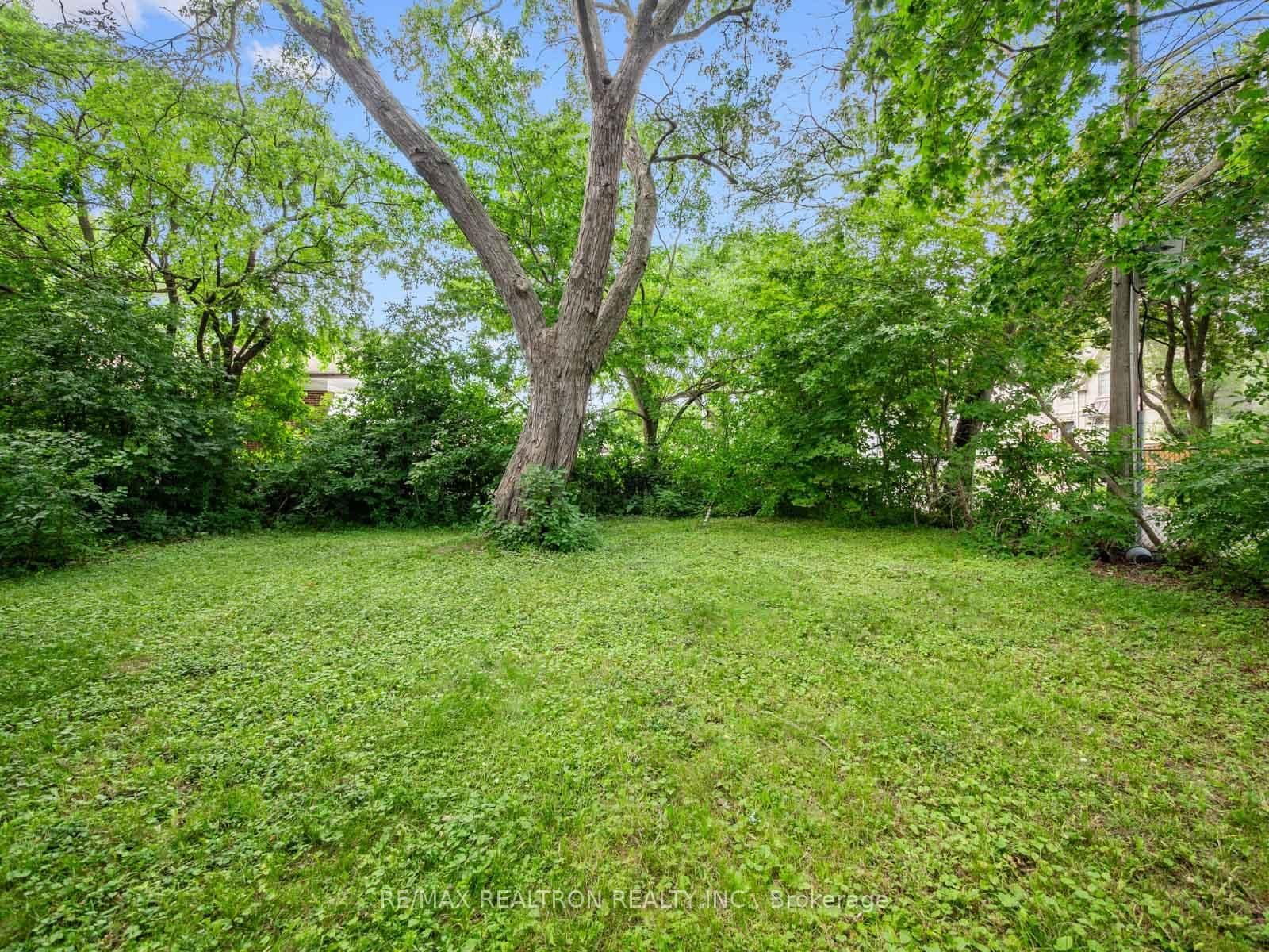 12 Graymar Avenue thumbnail 37