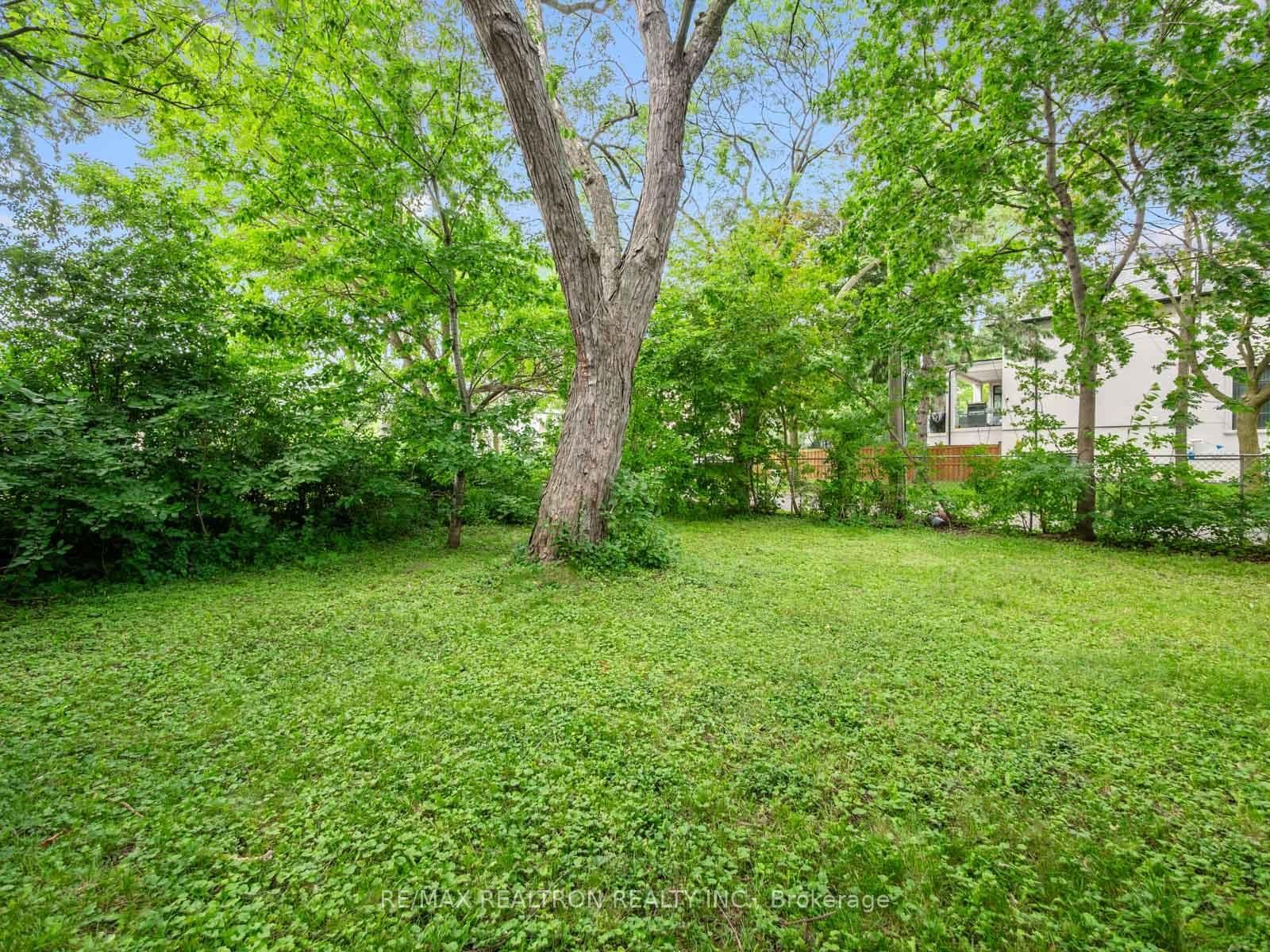 12 Graymar Avenue thumbnail 38