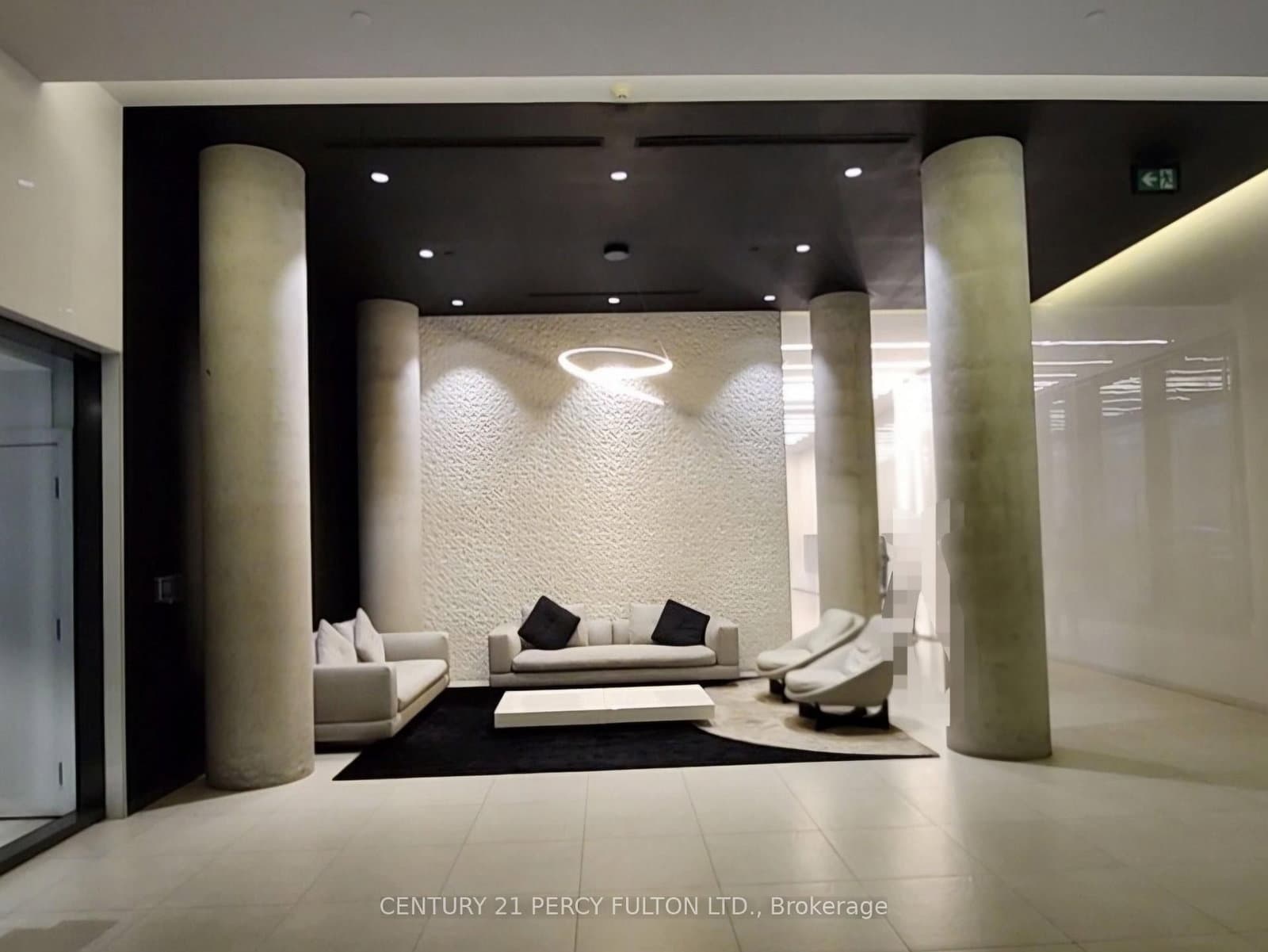 158 E Front Street E, Unit 1014 thumbnail 2