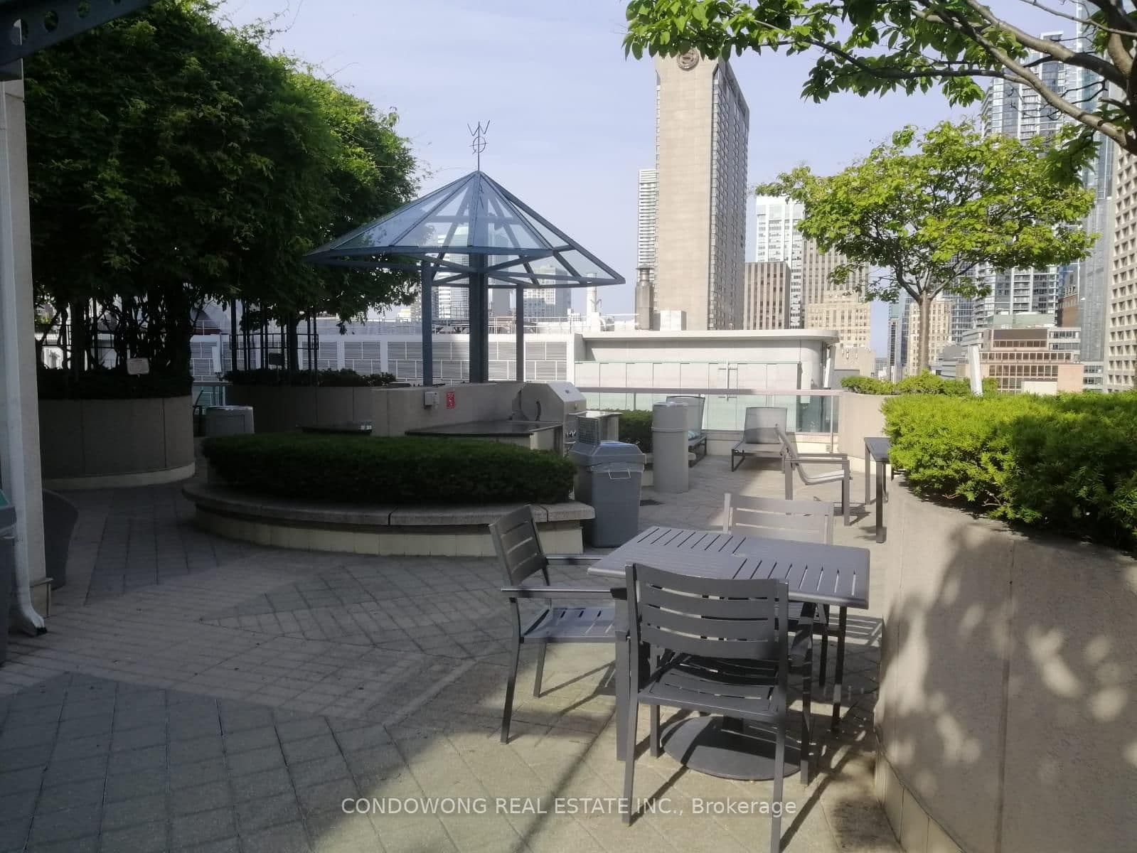 168 Simcoe Street, Unit 1118 thumbnail 4