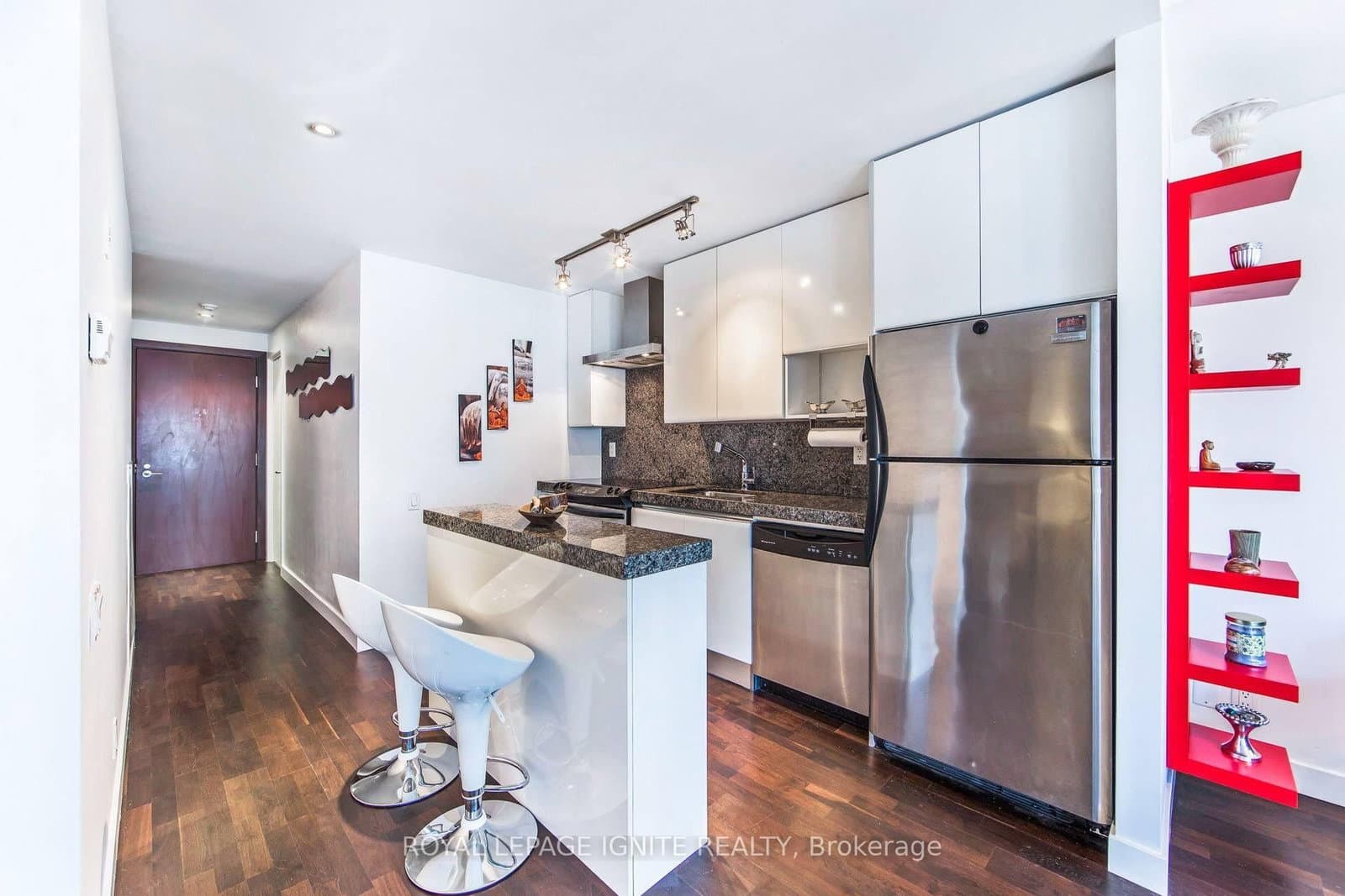 75 Portland Street, Unit 406 thumbnail 3