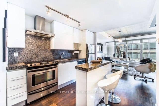 75 Portland Street, Unit 406 thumbnail 4