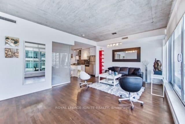 75 Portland Street, Unit 406 thumbnail 6