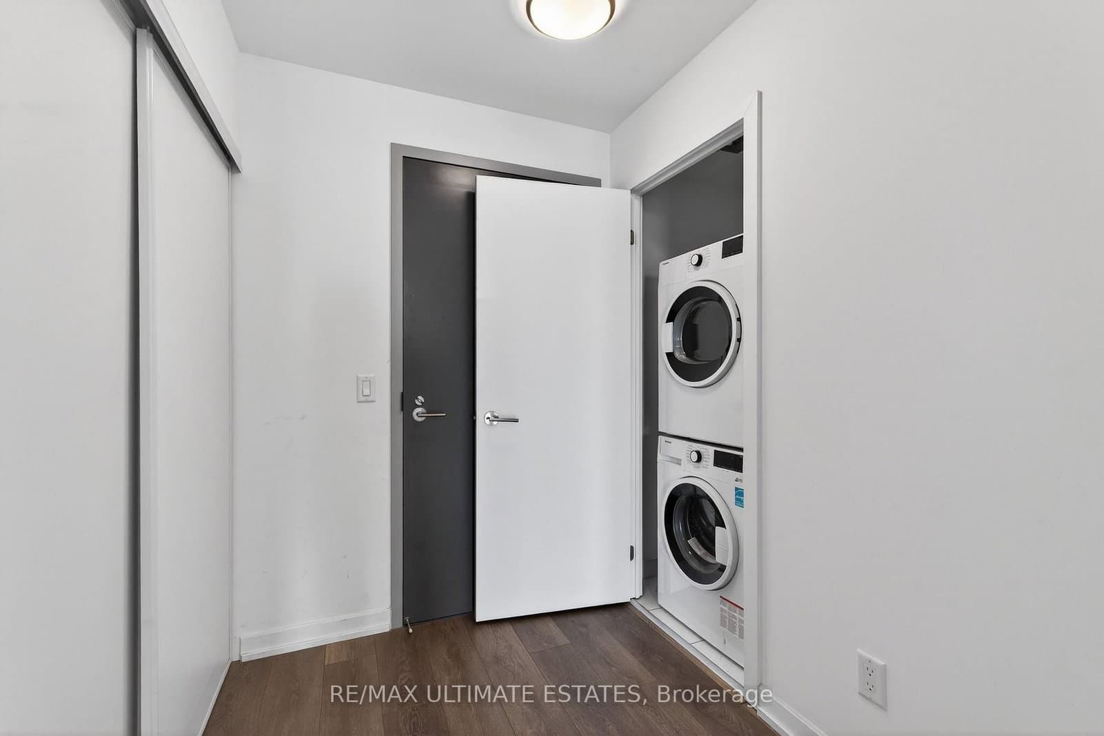 32 Forest Manor Road, Unit 1809 thumbnail 5