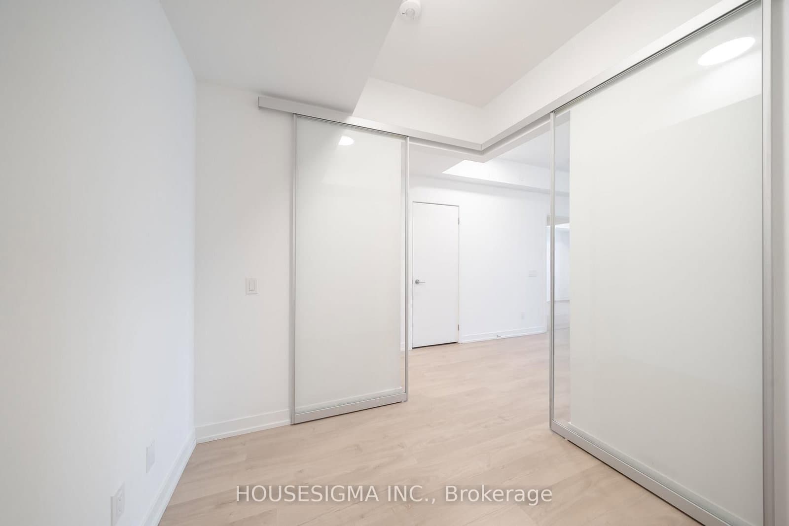 181 Sheppard Avenue E, Unit 202 thumbnail 10