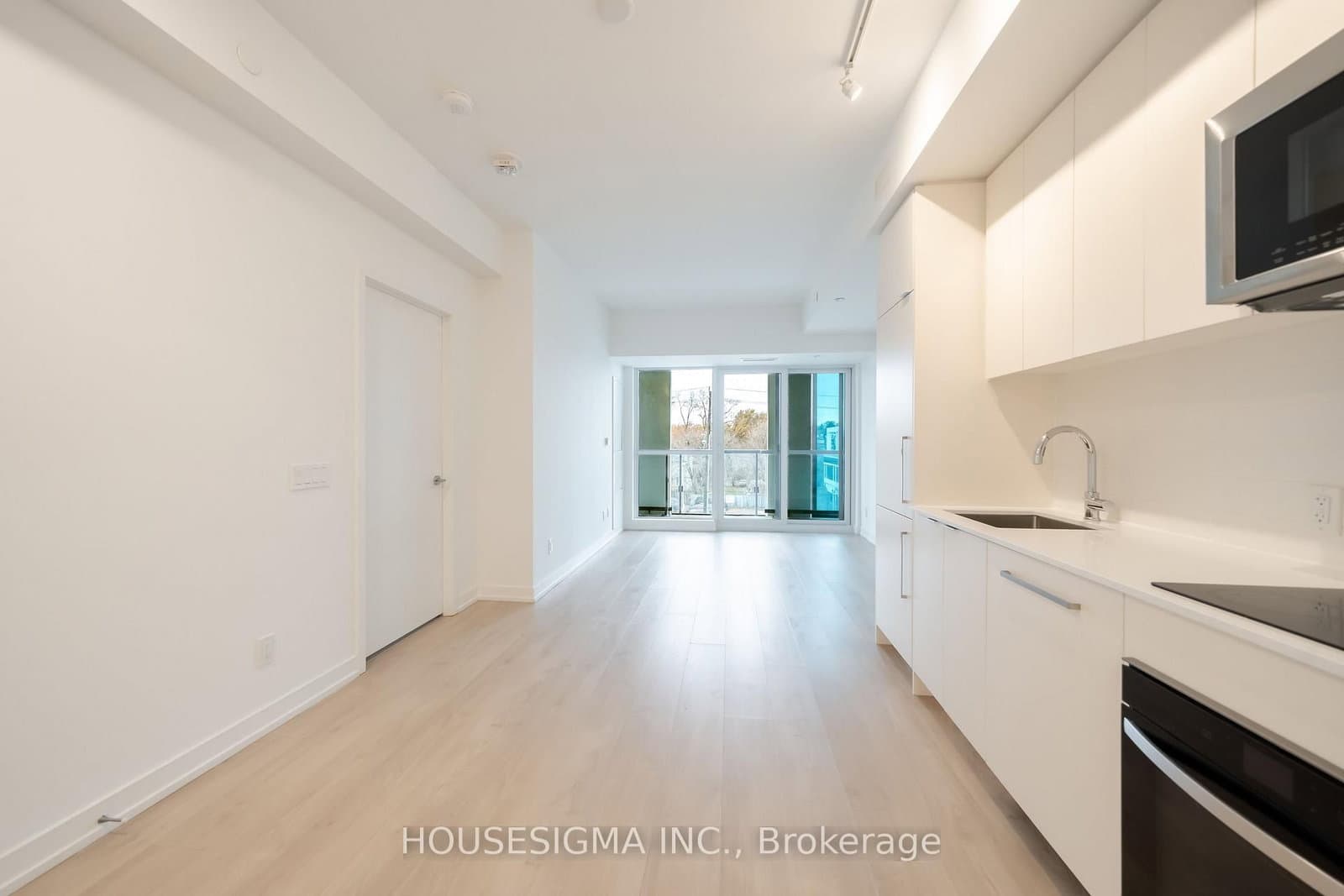 181 Sheppard Avenue E, Unit 202 thumbnail 2