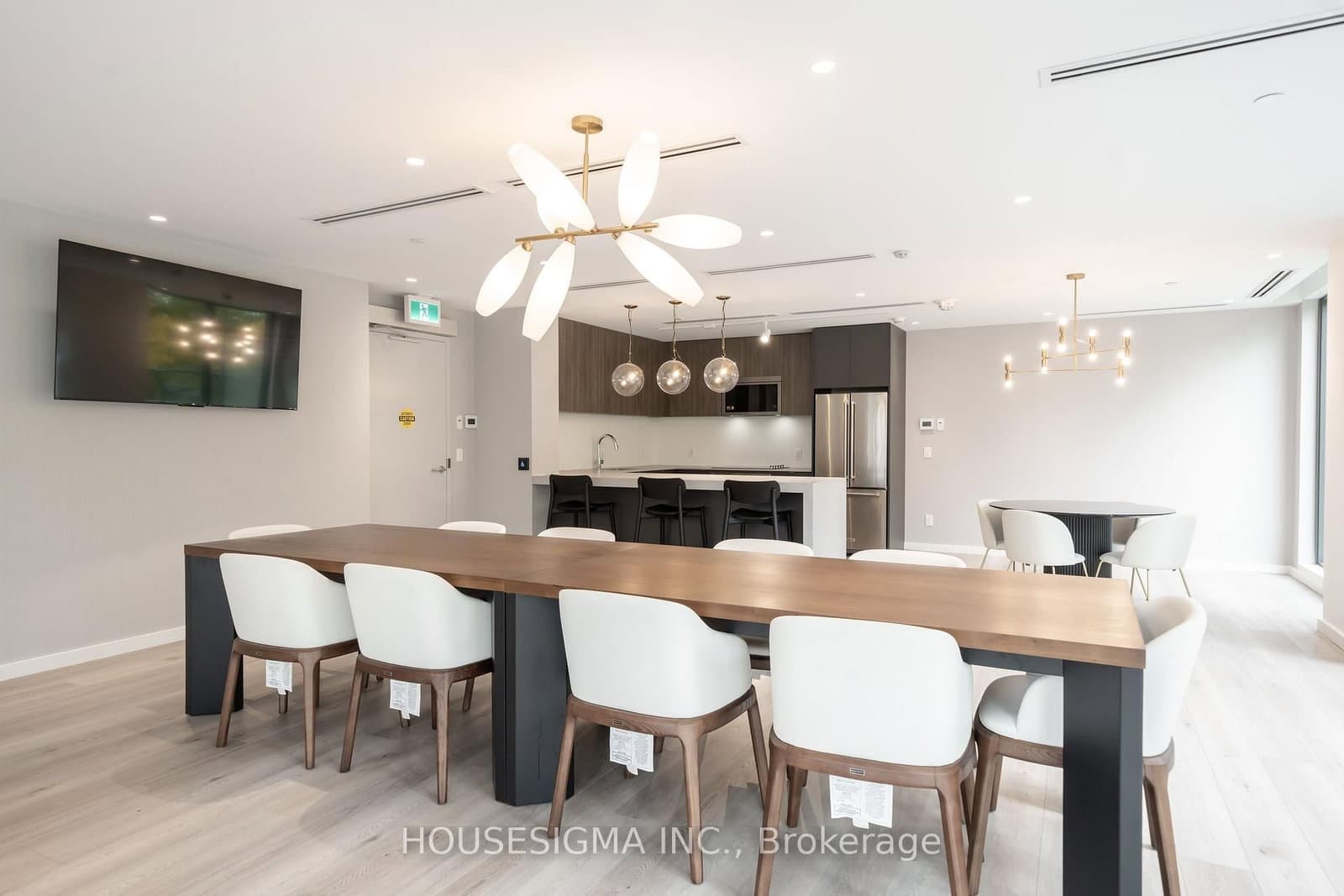 181 Sheppard Avenue E, Unit 202 thumbnail 26