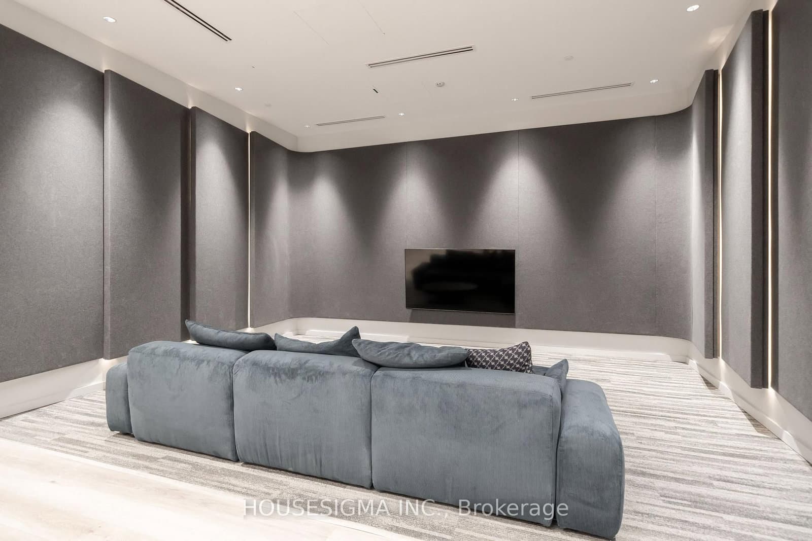 181 Sheppard Avenue E, Unit 202 thumbnail 32