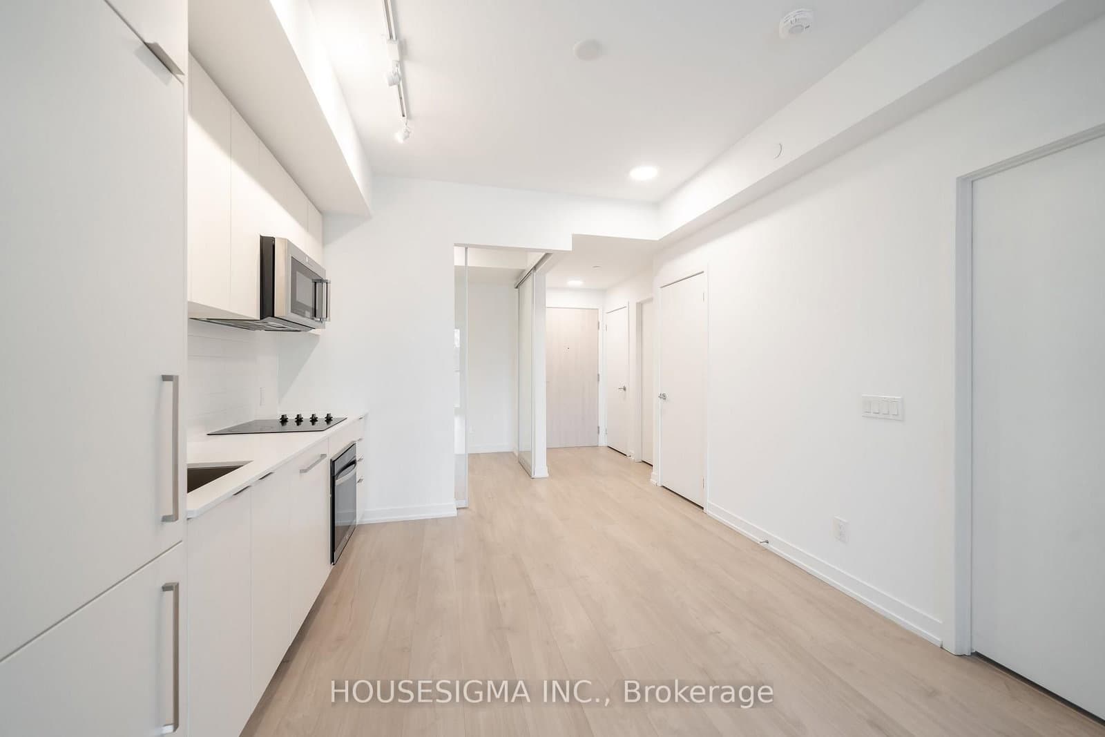 181 Sheppard Avenue E, Unit 202 thumbnail 4