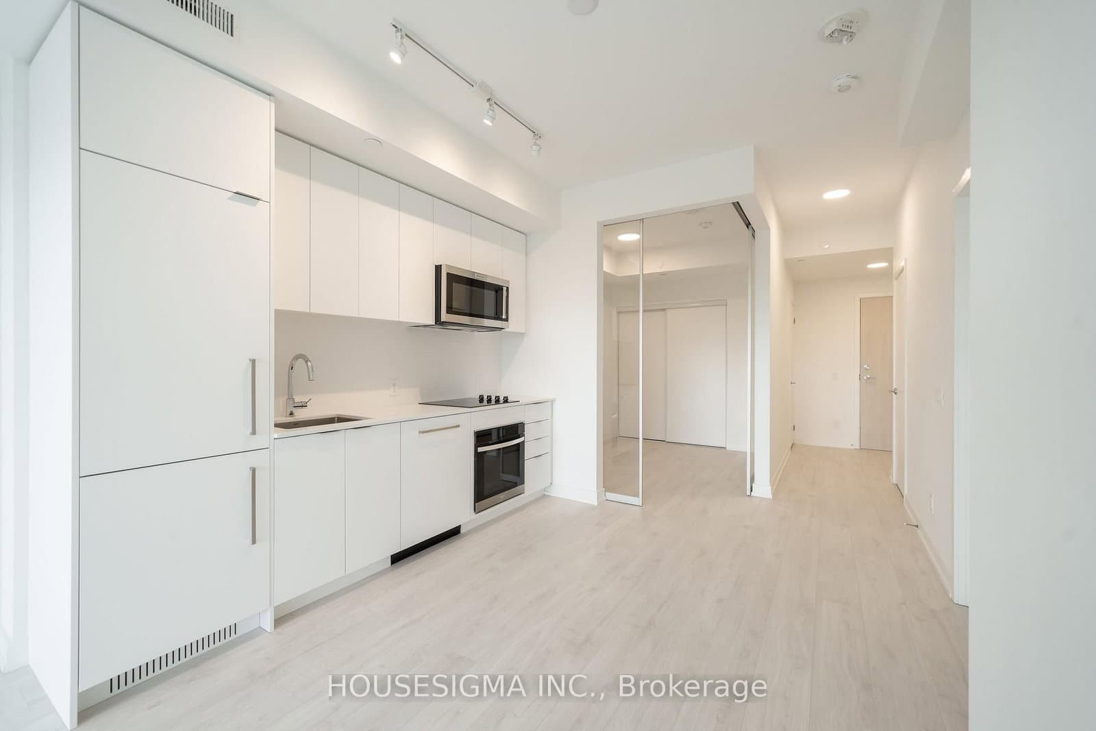 181 Sheppard Avenue E, Unit 414 thumbnail 13