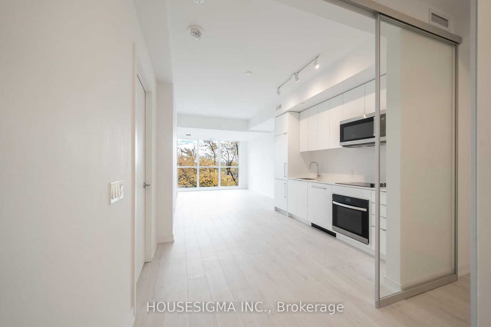 181 Sheppard Avenue E, Unit 414 thumbnail 14