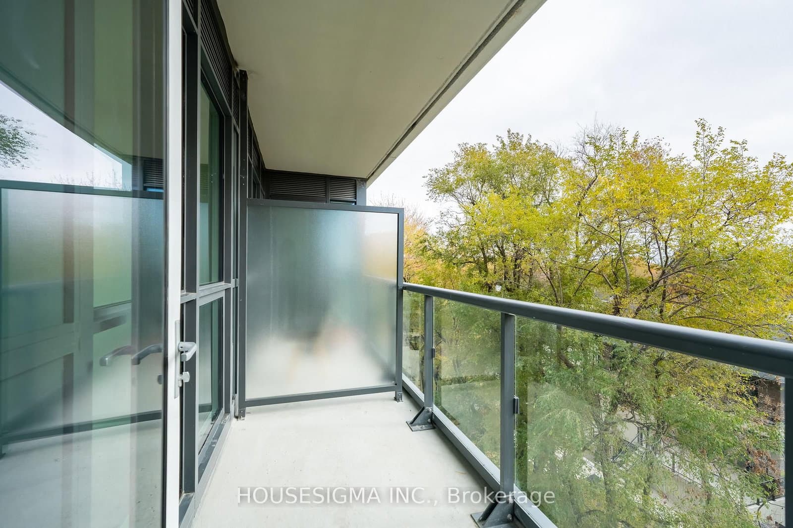181 Sheppard Avenue E, Unit 414 thumbnail 4