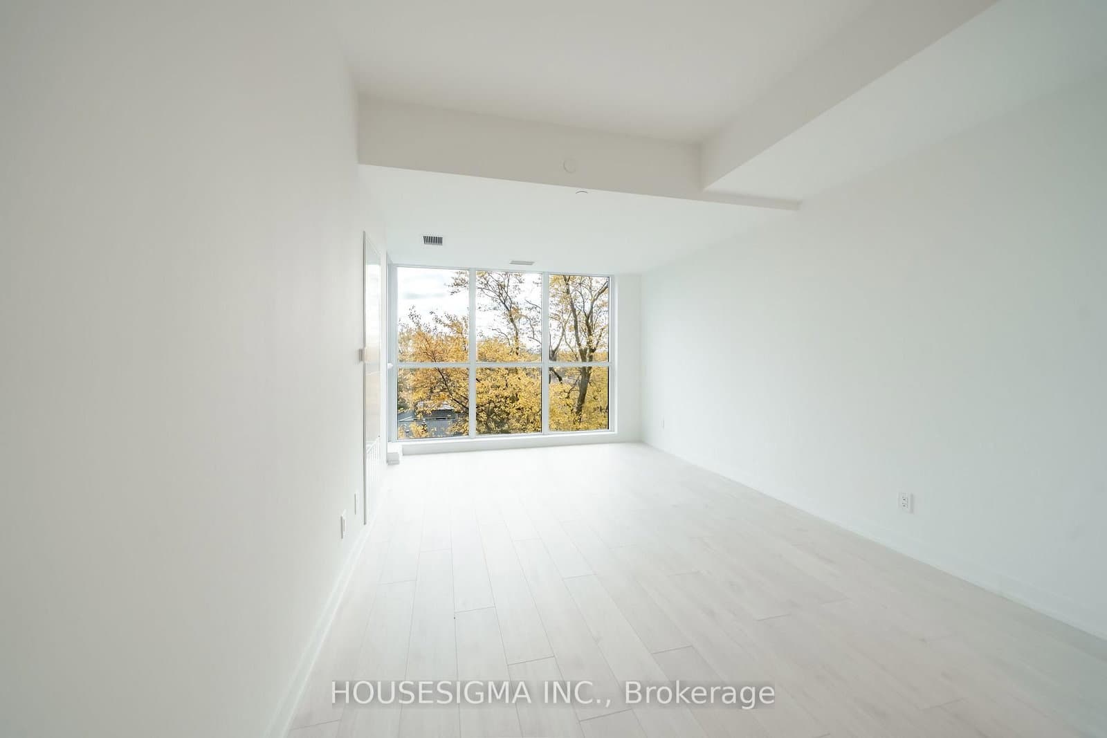 181 Sheppard Avenue E, Unit 414 thumbnail 5