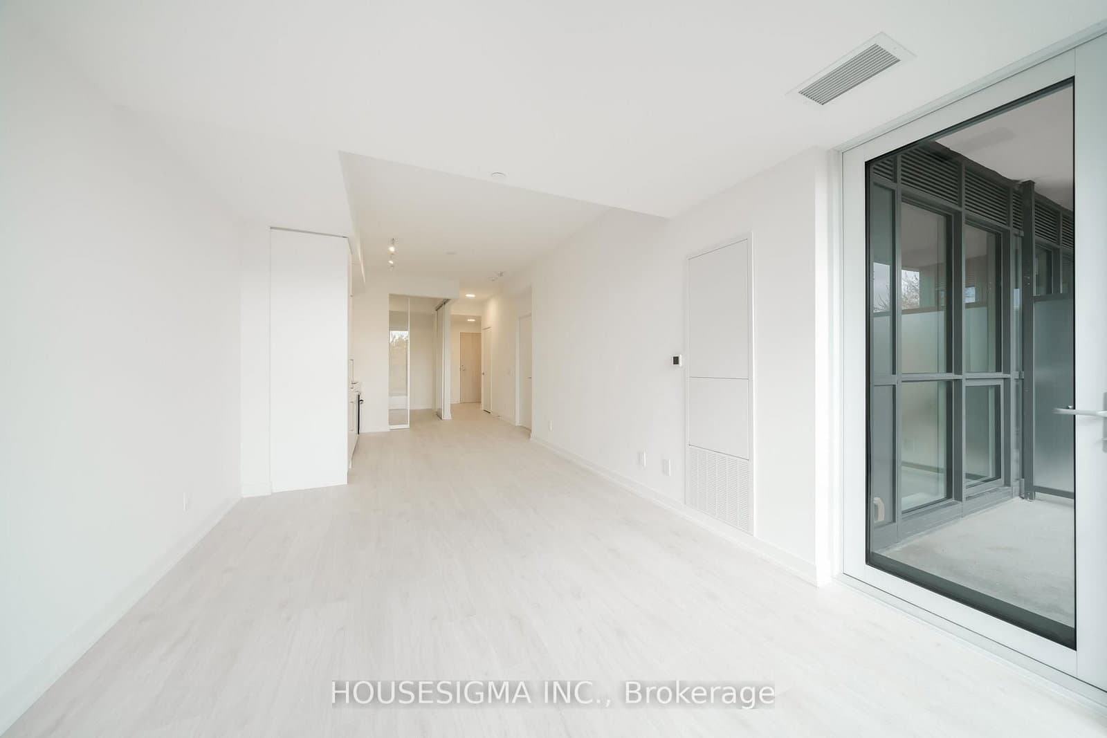 181 Sheppard Avenue E, Unit 414 thumbnail 6