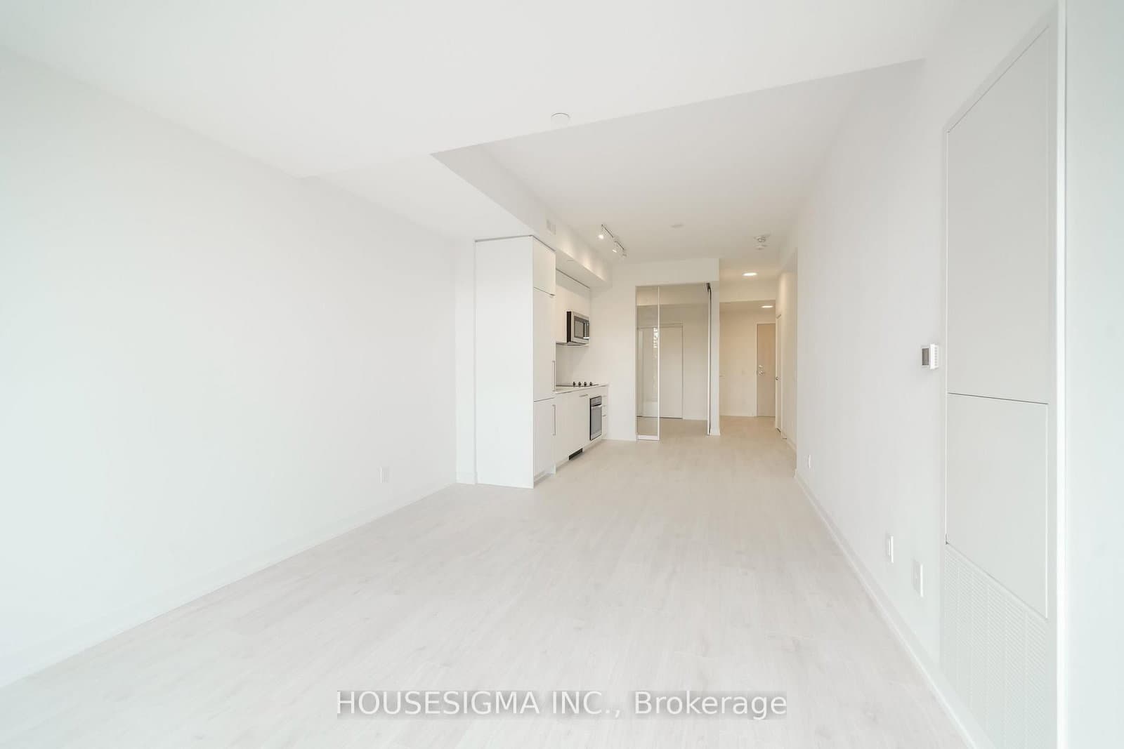 181 Sheppard Avenue E, Unit 414 thumbnail 7