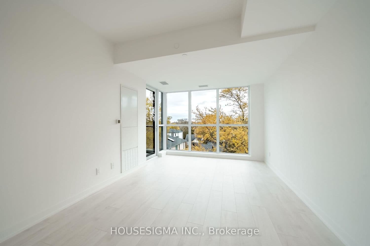 181 Sheppard Avenue E, Unit 414 thumbnail 8