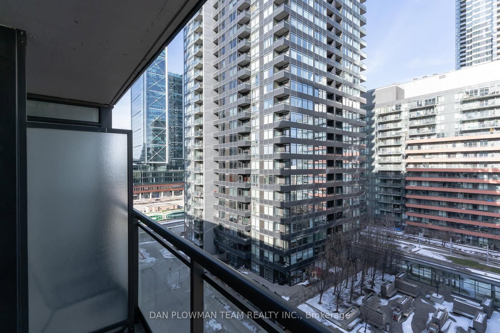 8 Telegram Mews, Unit 1006 thumbnail 21