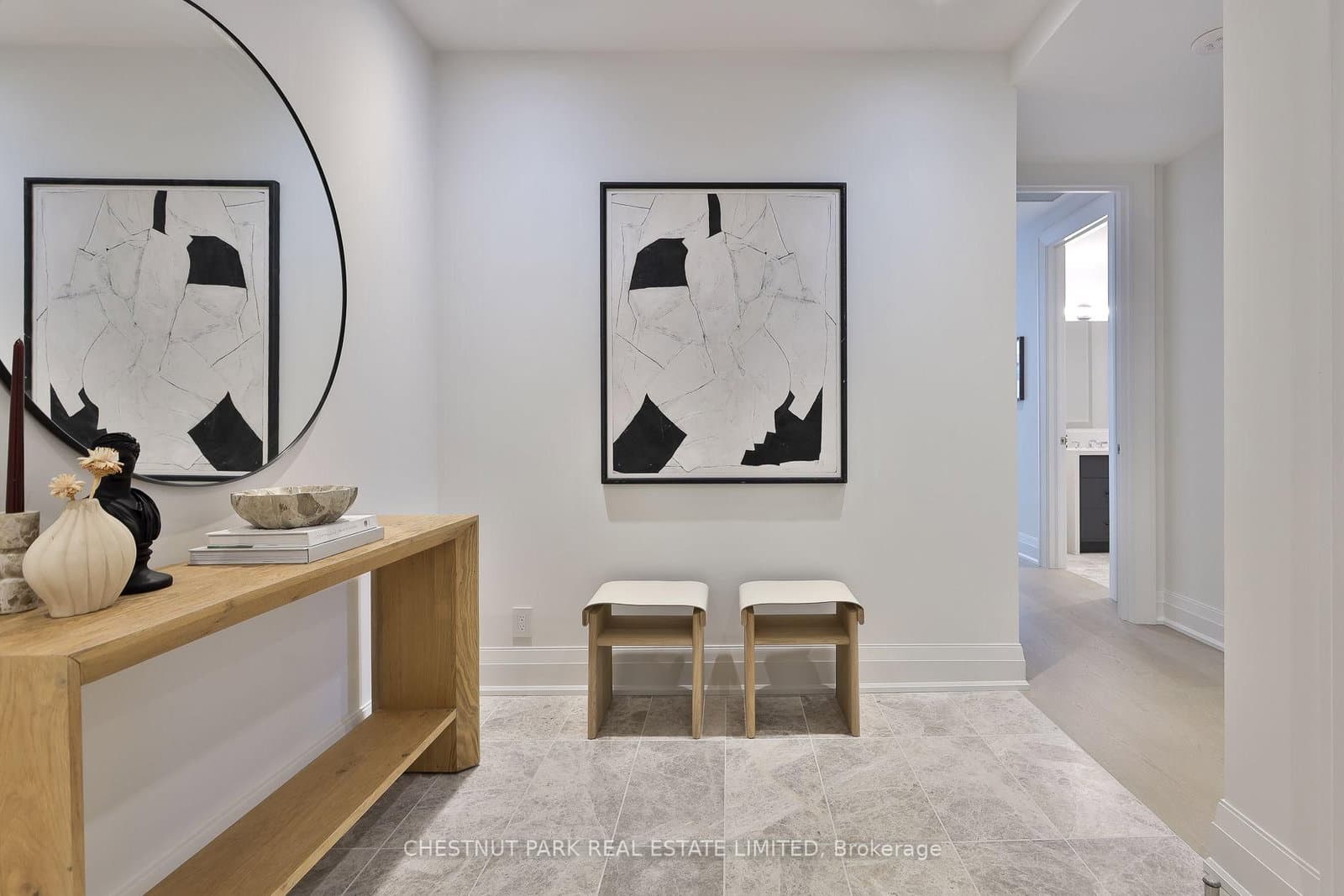 10 Prince Arthur Avenue, Unit 404 thumbnail 2