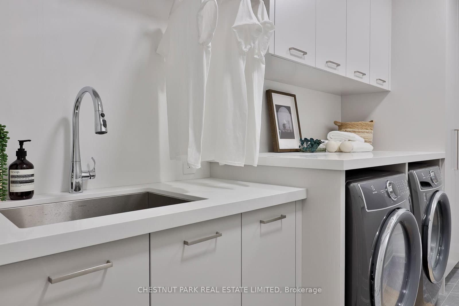 10 Prince Arthur Avenue, Unit 404 thumbnail 38