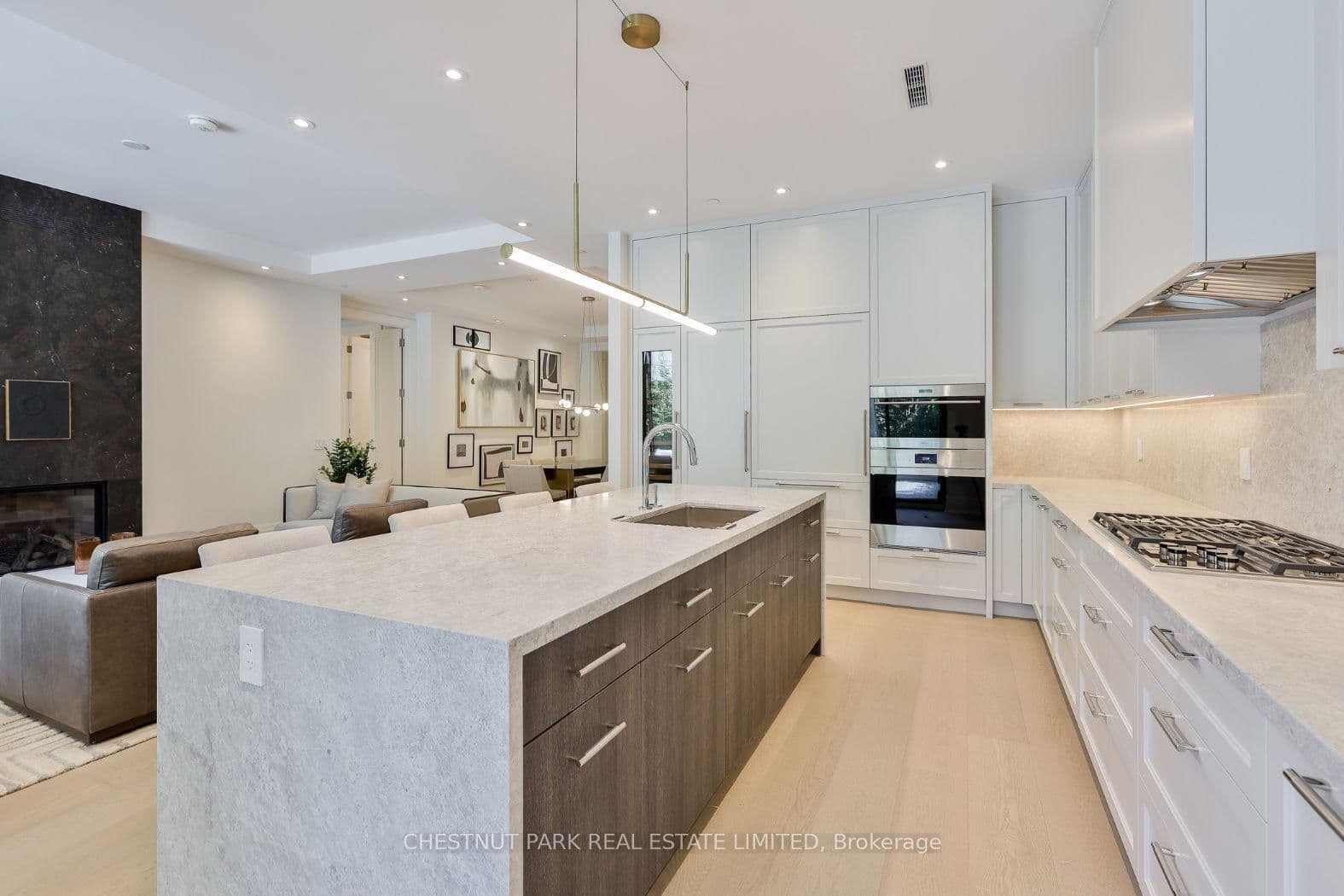 10 Prince Arthur Avenue, Unit Garden Home 1 thumbnail 8