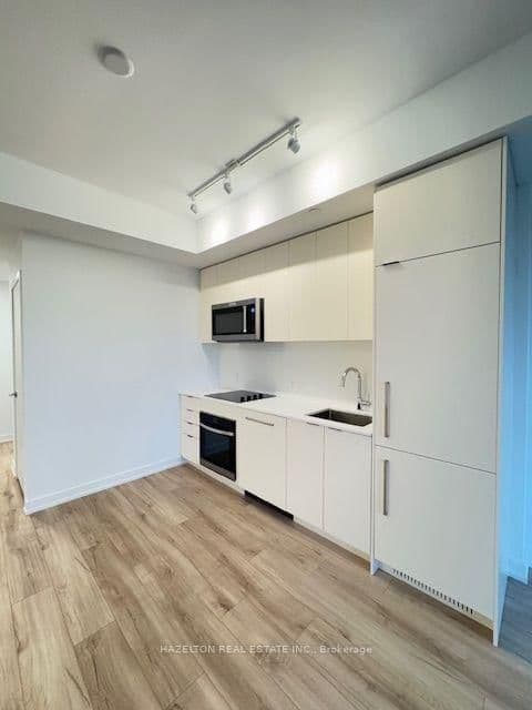 181 Sheppard Avenue E, Unit 619 thumbnail 4