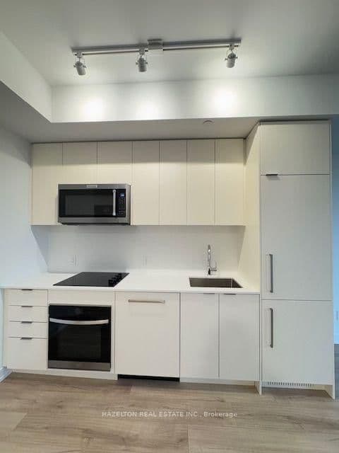 181 Sheppard Avenue E, Unit 619 thumbnail 5