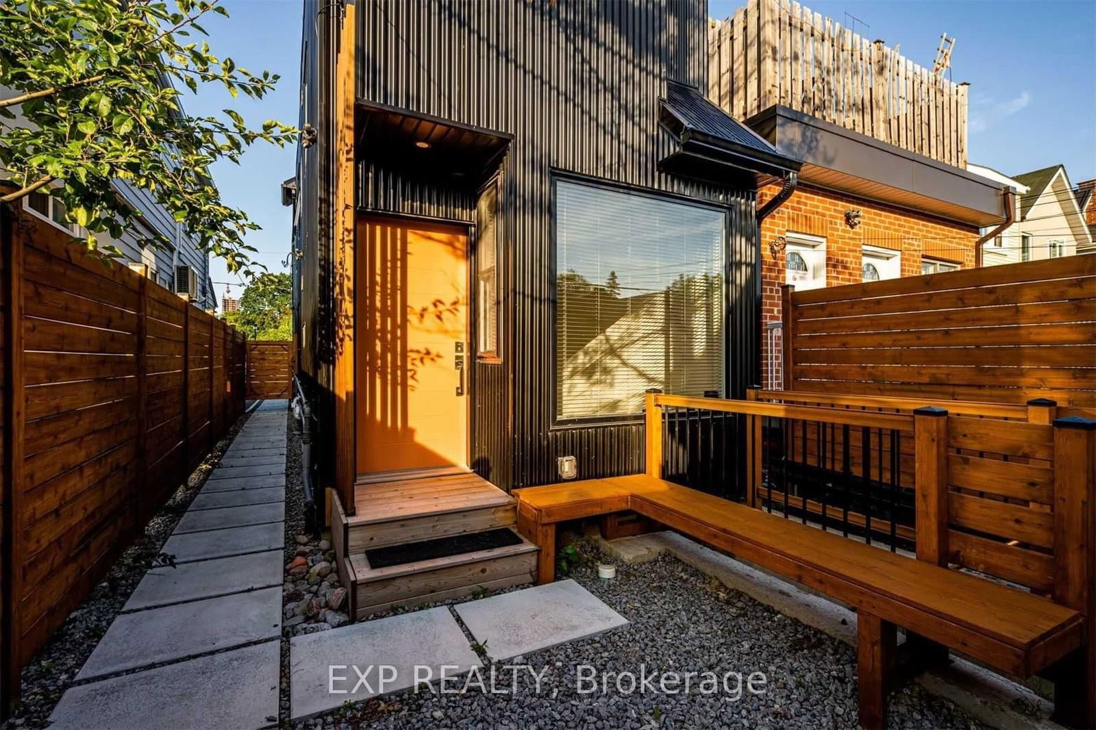452 Montrose Avenue thumbnail 16