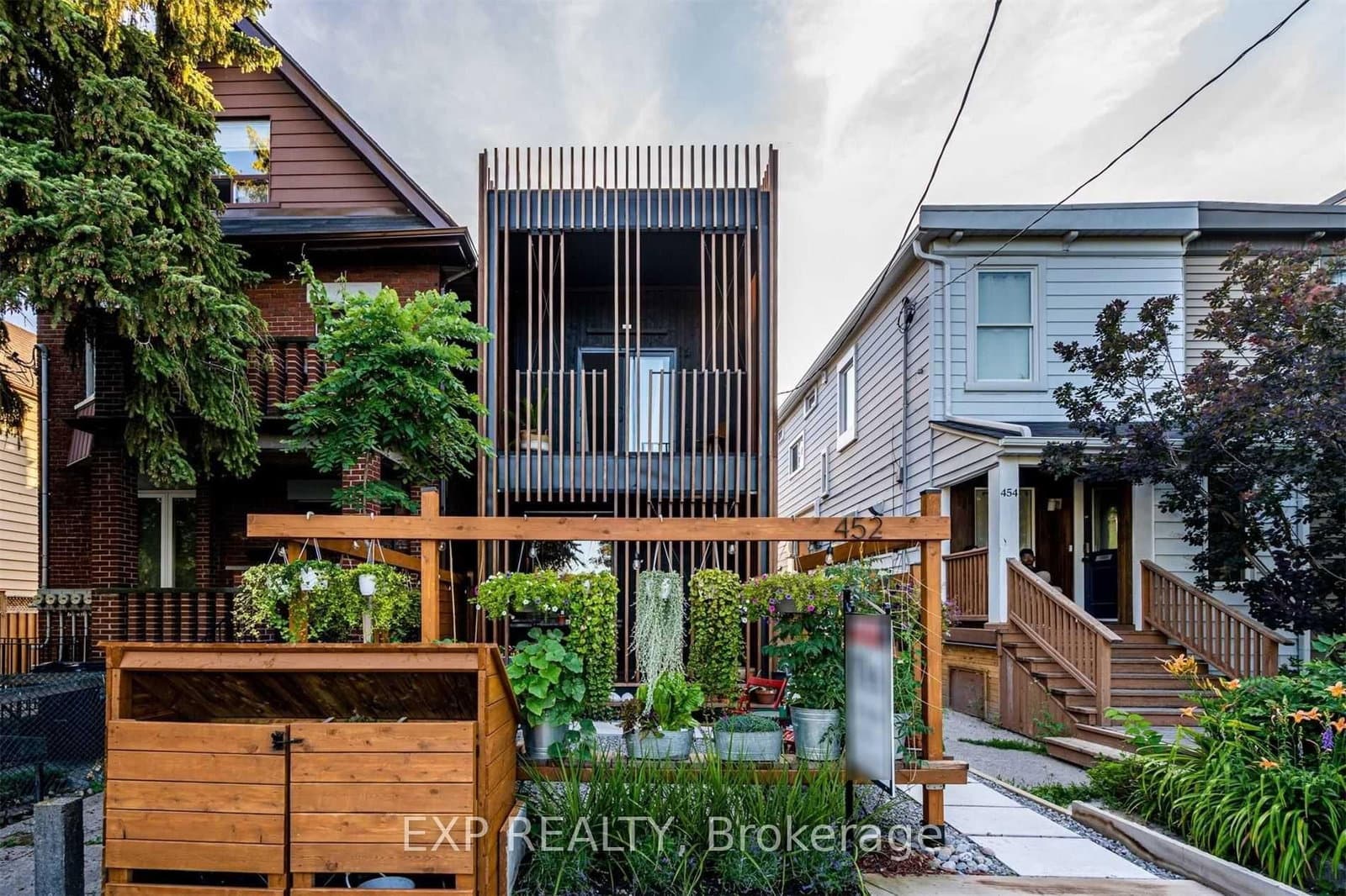 452 Montrose Avenue thumbnail 2