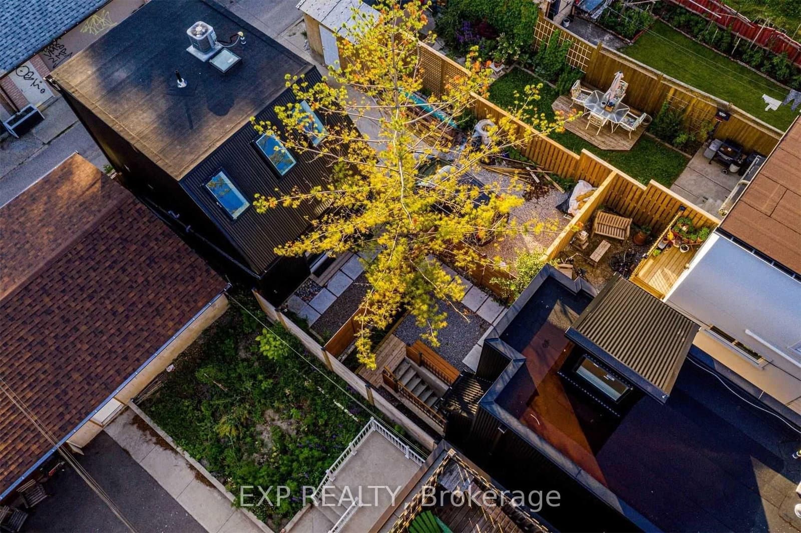 452 Montrose Avenue thumbnail 38