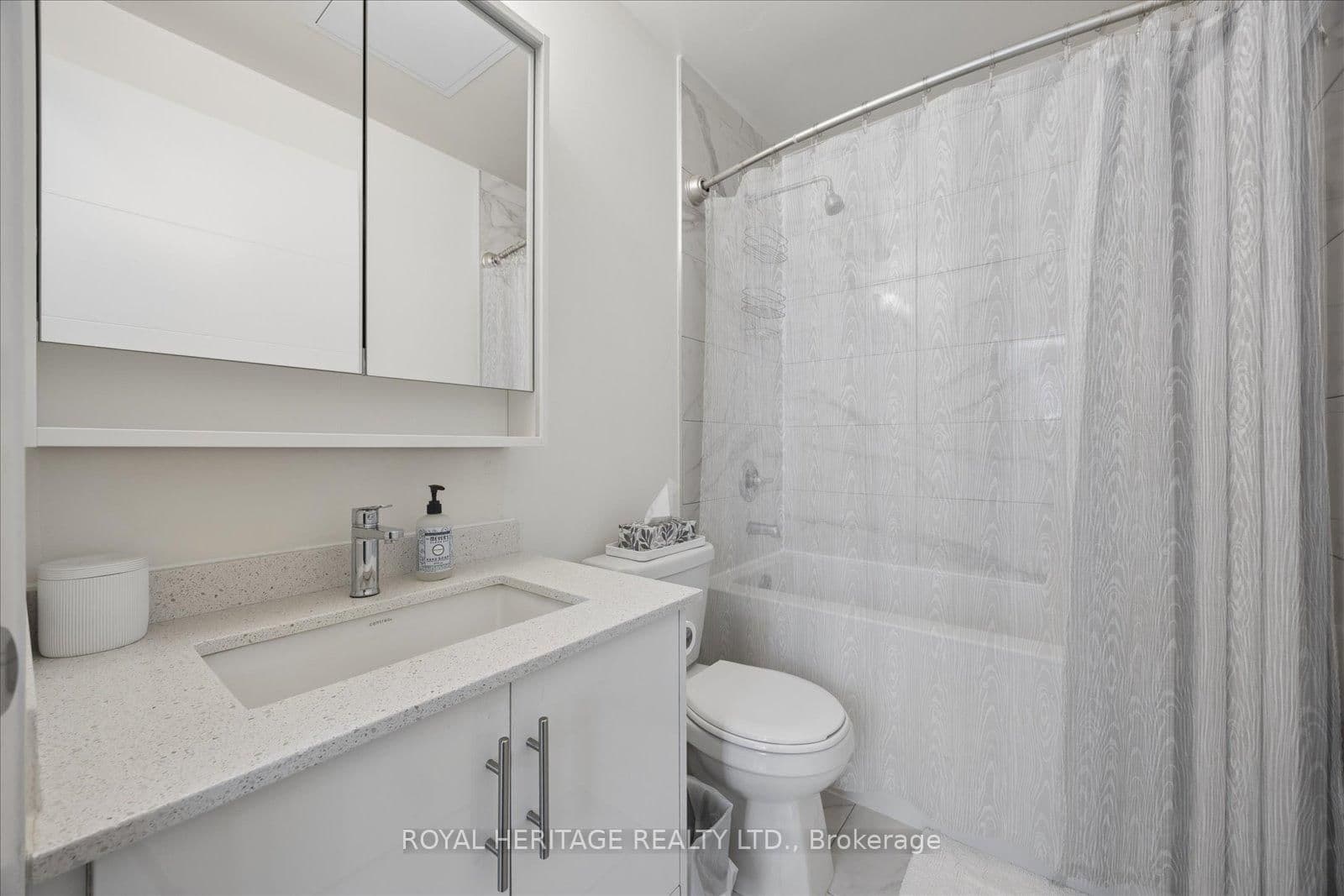 460 Adelaide Street E, Unit PH 122 thumbnail 27
