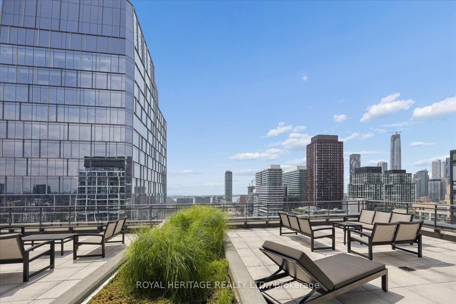 460 Adelaide Street E, Unit PH 122 thumbnail 40