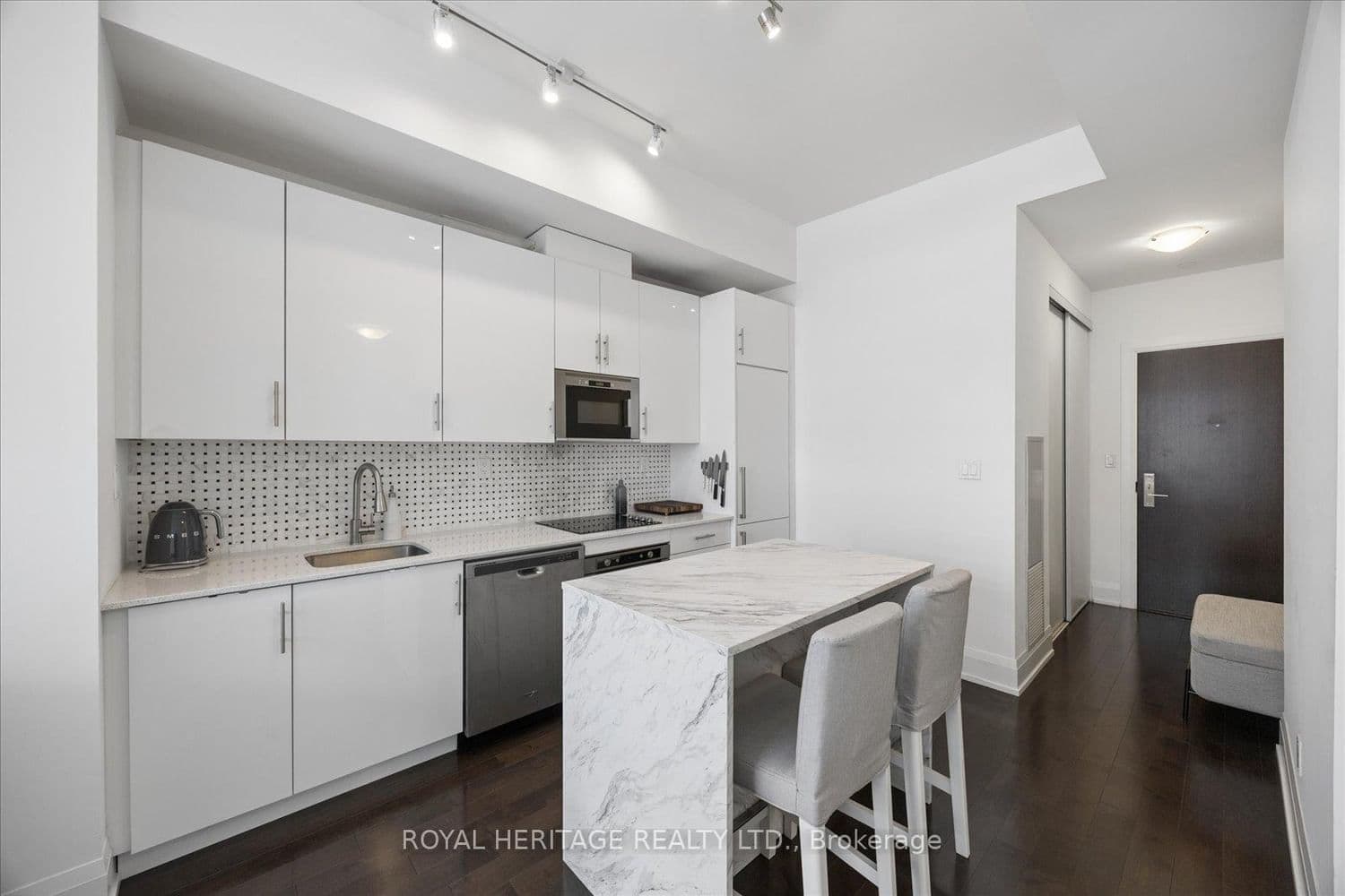 460 Adelaide Street E, Unit PH 122 thumbnail 7