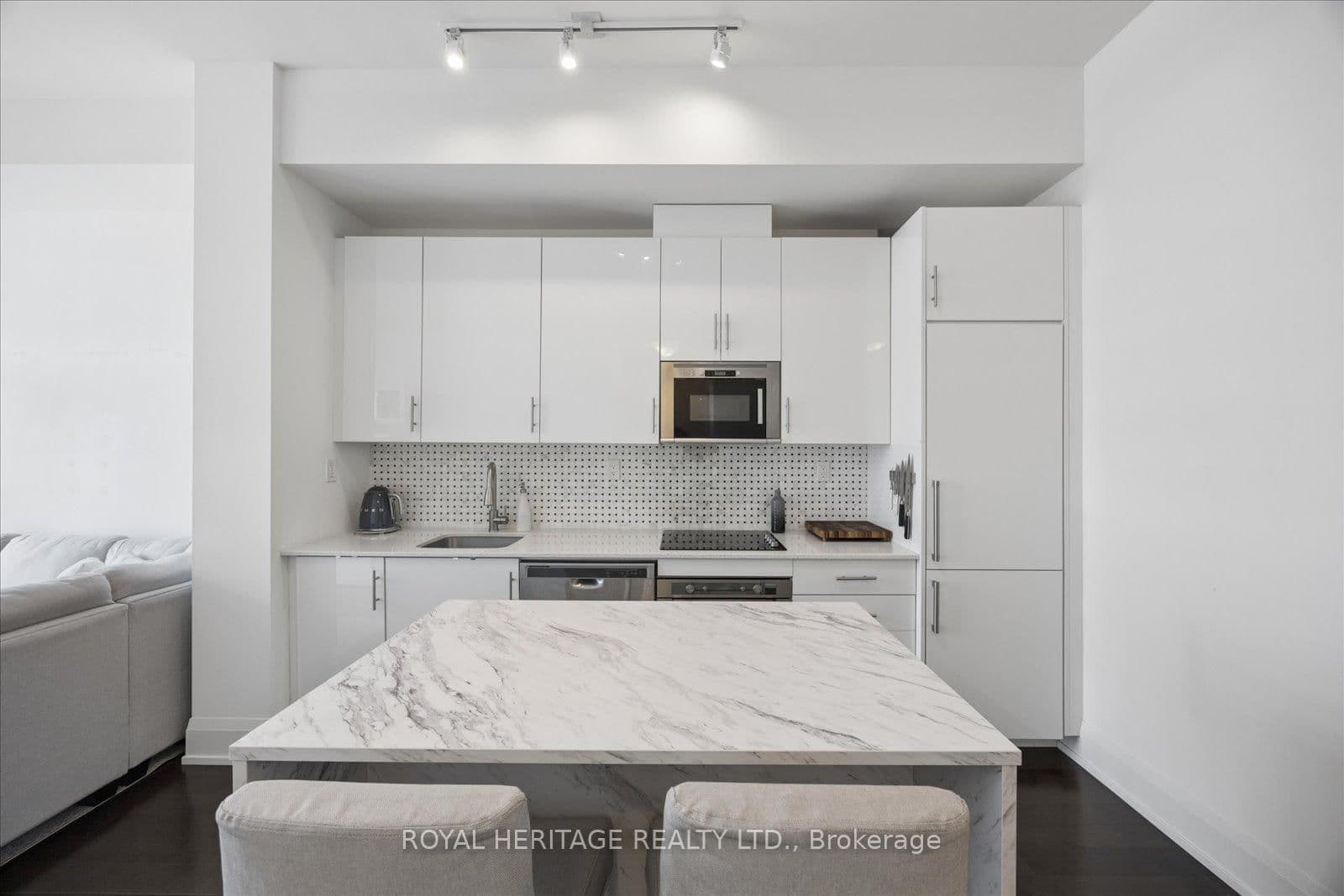 460 Adelaide Street E, Unit PH 122 thumbnail 8