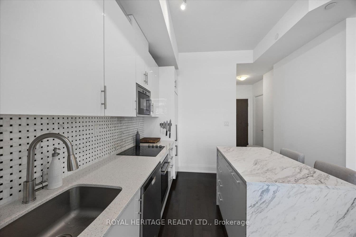 460 Adelaide Street E, Unit PH 122 thumbnail 9