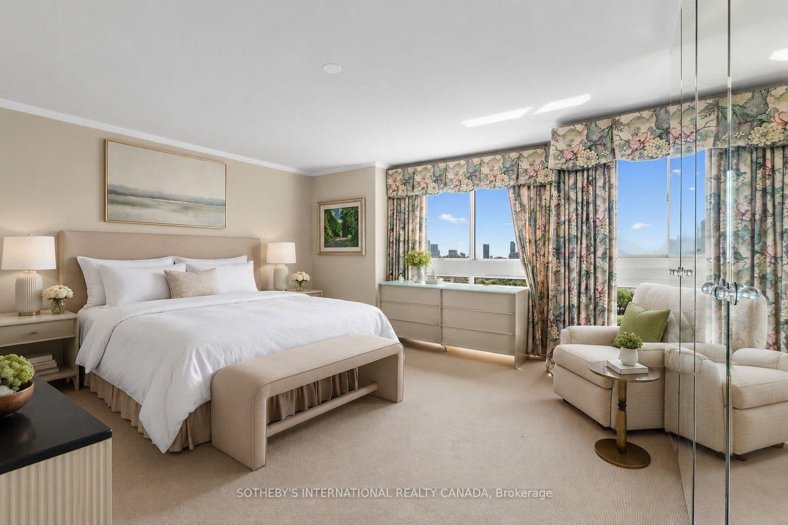 63 St Clair Avenue W, Unit 1801 thumbnail 19