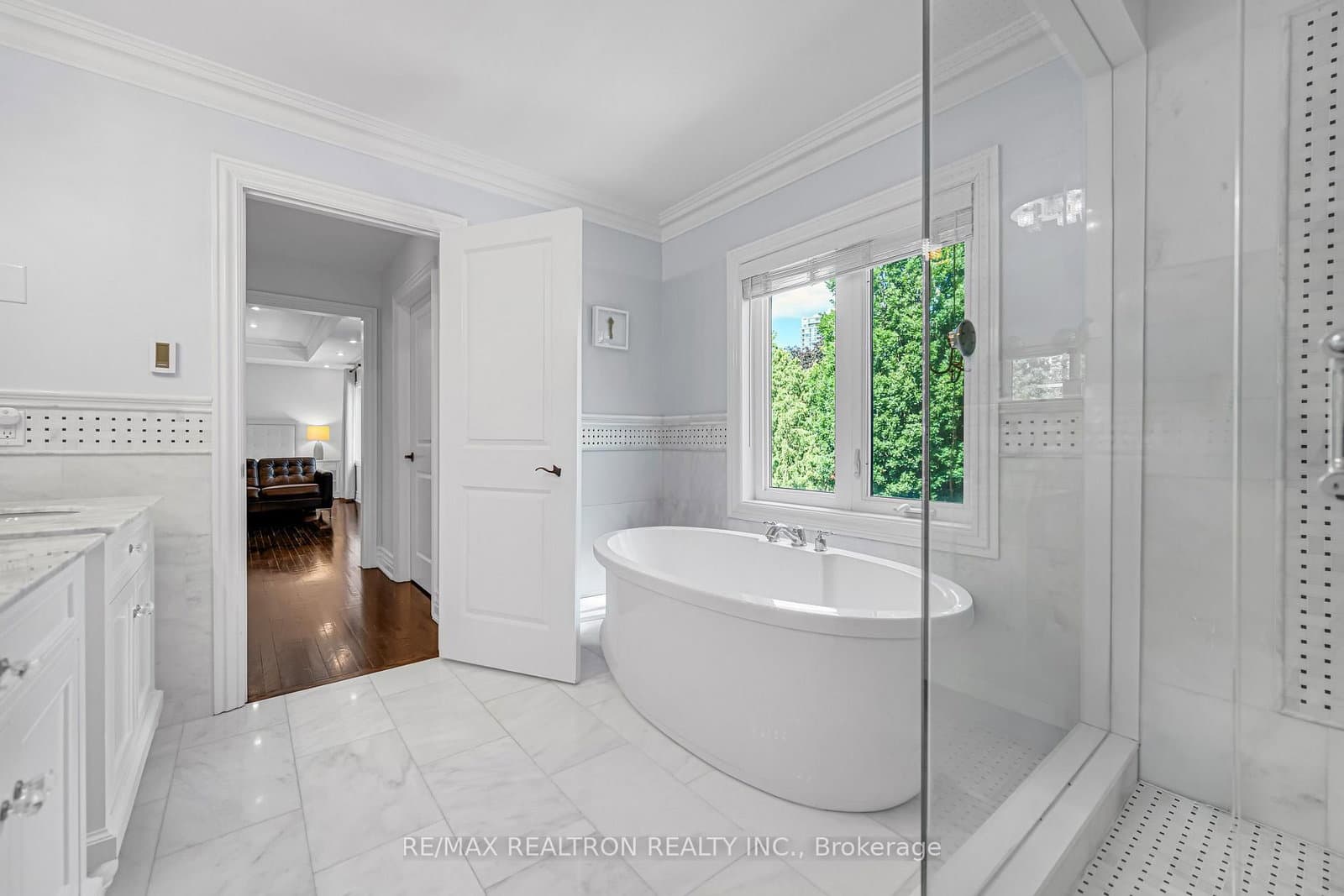 37 Stuart Crescent thumbnail 45