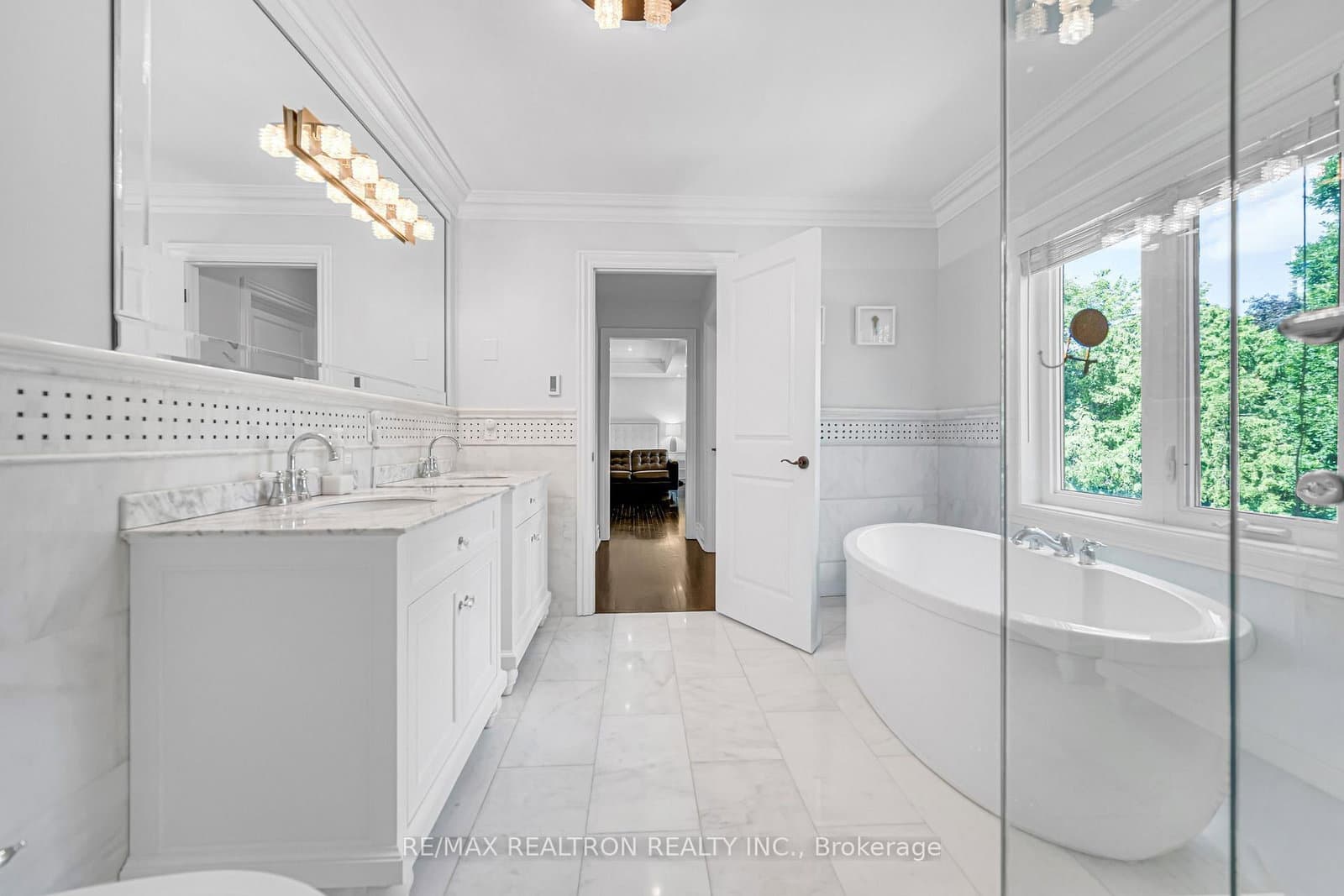 37 Stuart Crescent thumbnail 46
