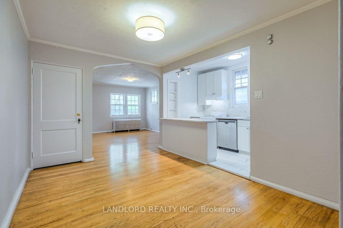 20 Acacia Road, Unit Upper thumbnail 12