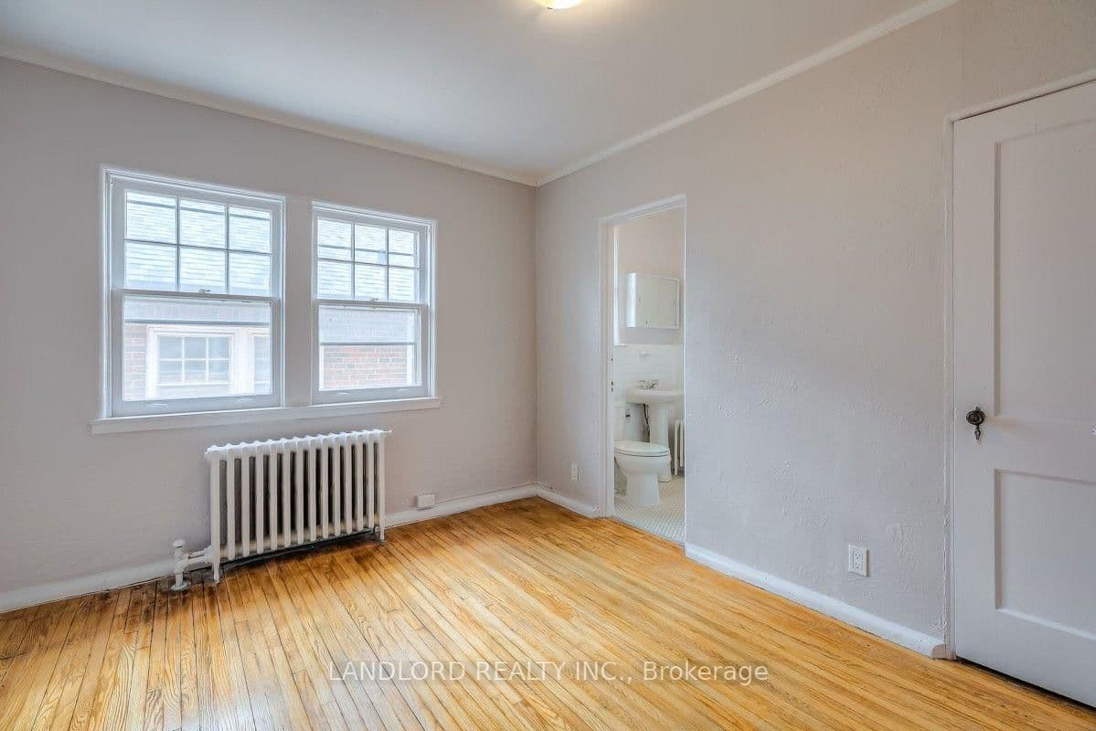 20 Acacia Road, Unit Upper thumbnail 15