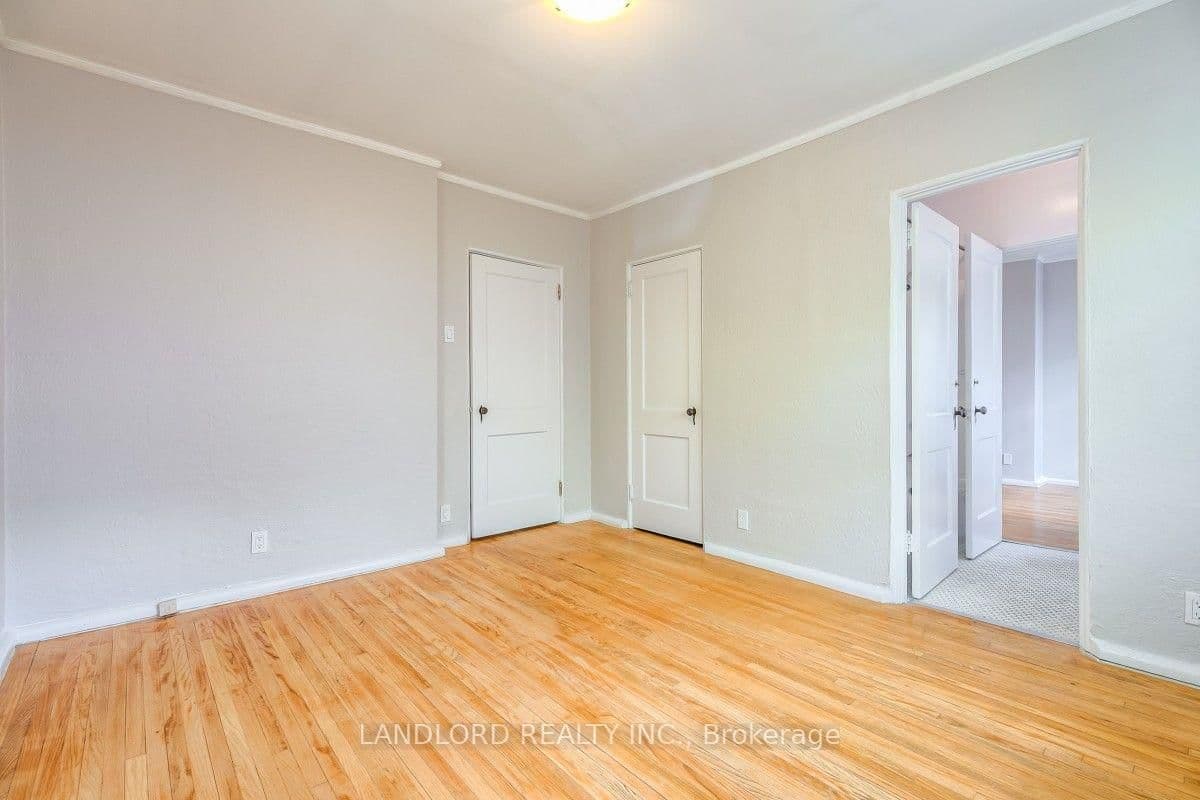 20 Acacia Road, Unit Upper thumbnail 17