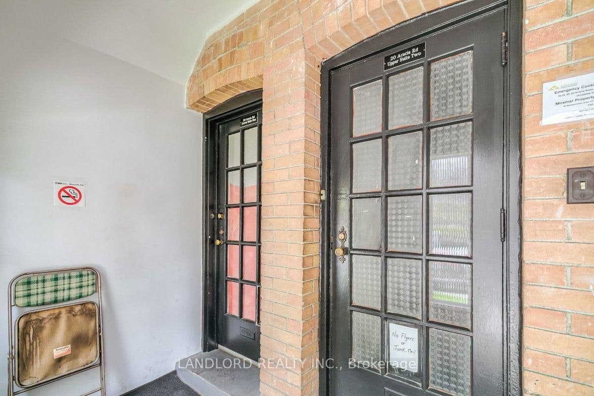 20 Acacia Road, Unit Upper thumbnail 3