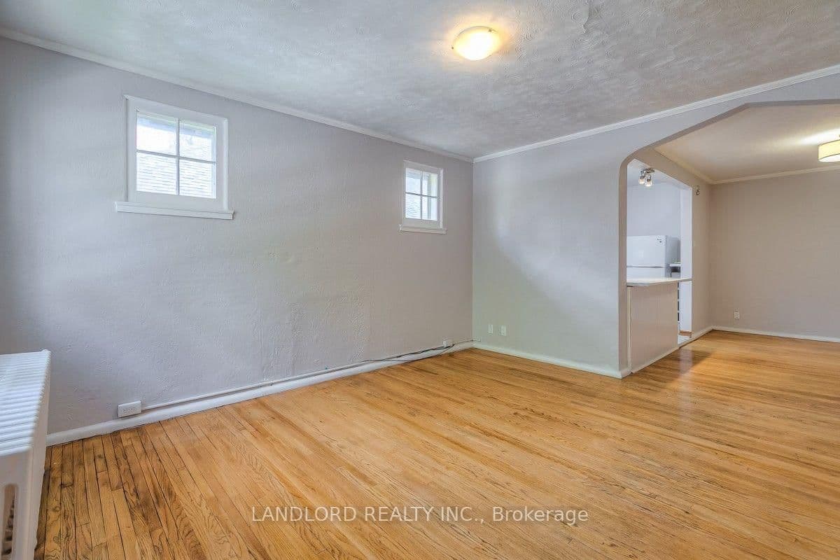 20 Acacia Road, Unit Upper thumbnail 6