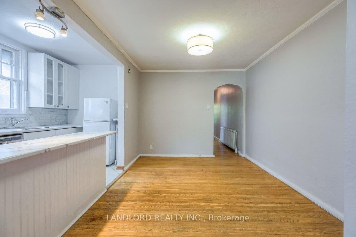 20 Acacia Road, Unit Upper thumbnail 7
