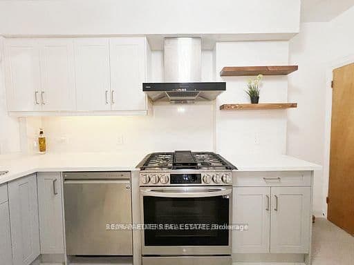 Upper 299 Robina Avenue E thumbnail 14